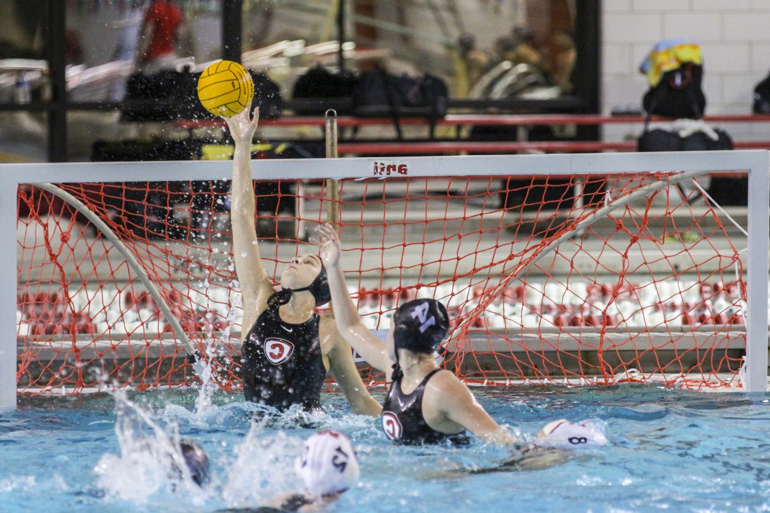 <a href='http://pzsbo8q.uc800hr.com'>博彩网址大全</a> student athletes compete in a water polo tournament on campus.